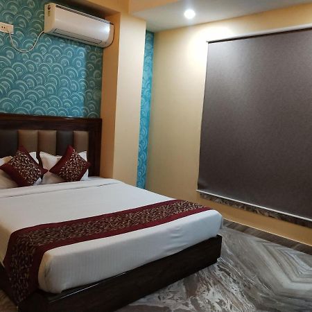 Hotel Aloka Residency Kolkata Bagian luar foto