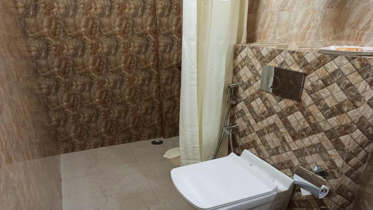 Hotel Aloka Residency Kolkata Bagian luar foto