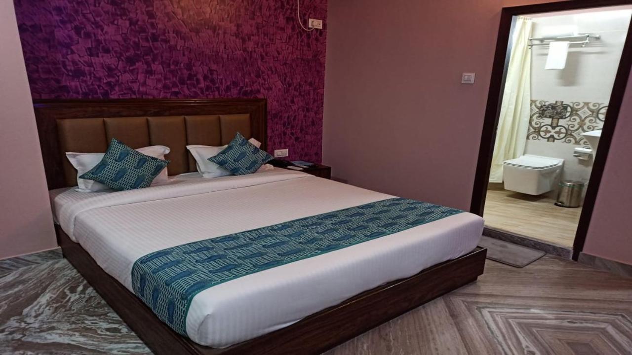 Hotel Aloka Residency Kolkata Bagian luar foto