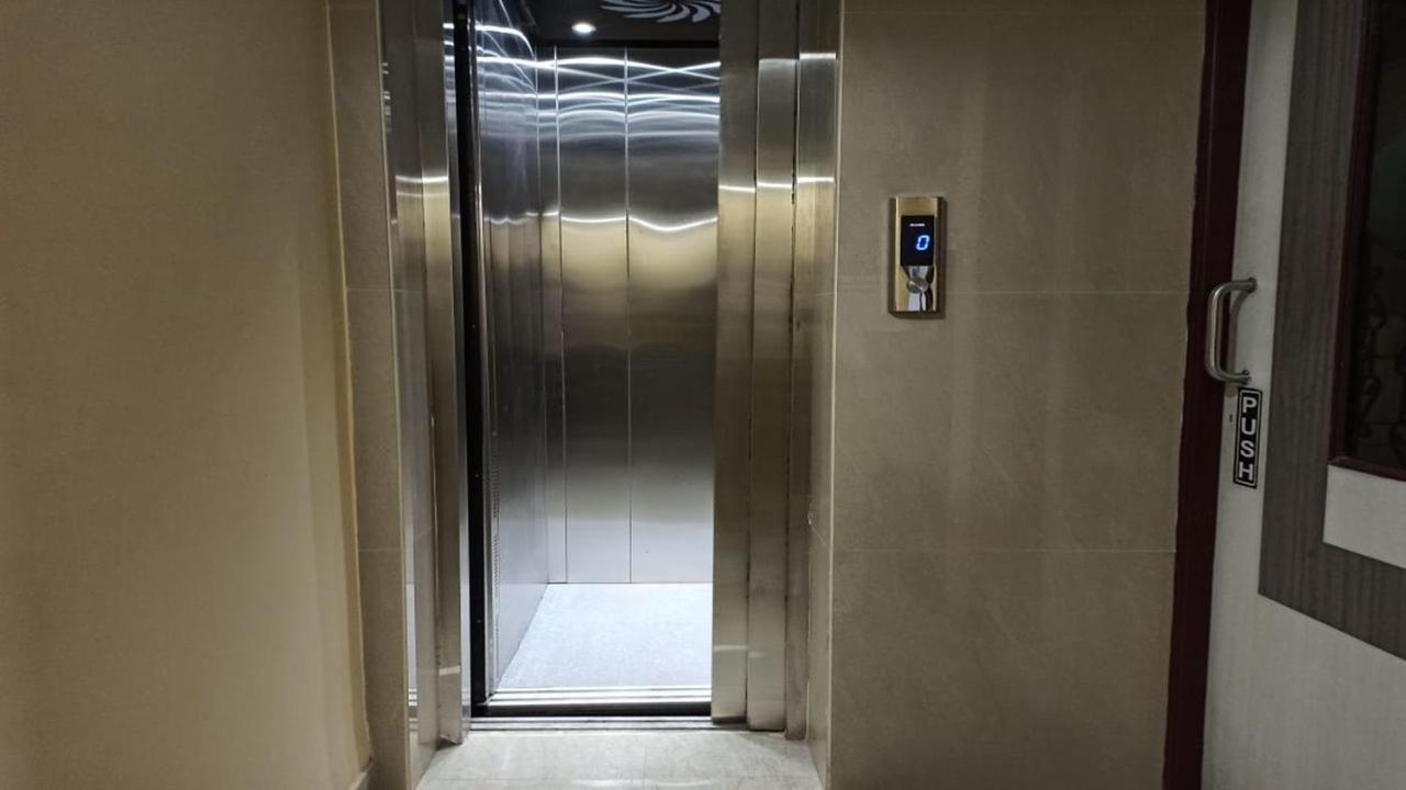 Hotel Aloka Residency Kolkata Bagian luar foto